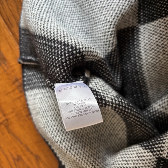 LALA ORIGINAL To The Stars Knit Skirt in Checkerboard - Picture 8 of 8